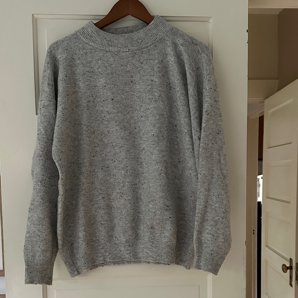 Women’s Gray Mockneck Sweater, size S